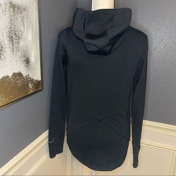Athleta Bootcamp Hoodie in black - Picture 11 of 15